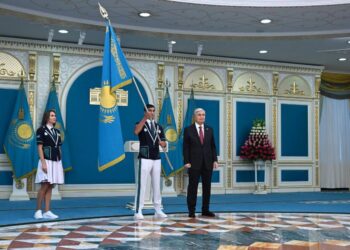 Мемлекет басшысы Олимпиадаға баратын спортшыларға Туды табыстады