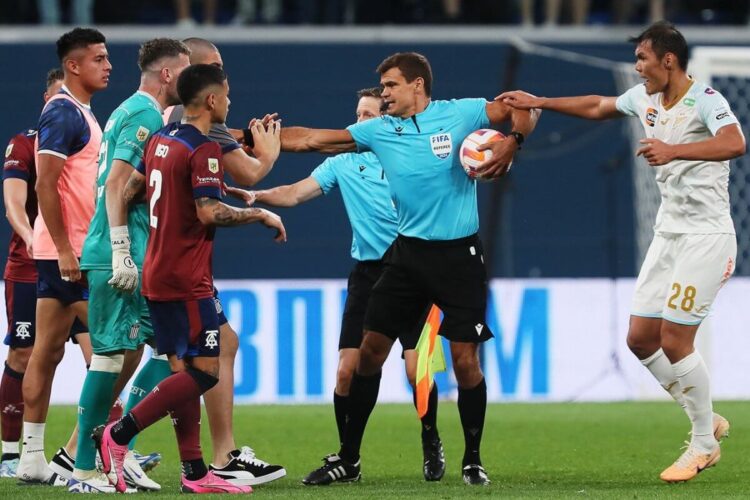 Нұрәлі Әліп «Зенит» сапында алғаш рет алаңнан қуылды