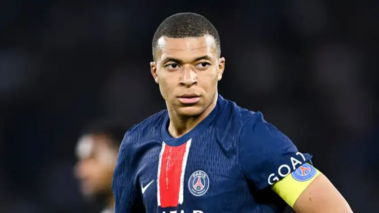 Мбаппе бала кезде ойнаған командасын сатып алмақ