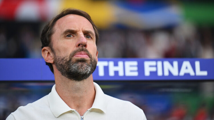 Англия құрамасының бас жаттықтырушысы қызметінен кетті