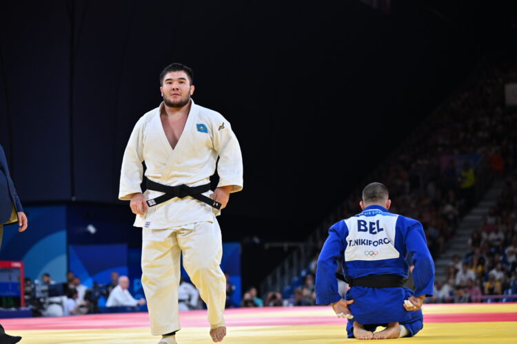 Нұрлыхан Шархан Олимпиадада екі дүркін Еуропа чемпионын жеңді 