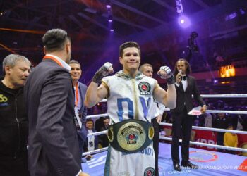 Елеусінов 3 жылдан кейінгі ресми жекпе-жегінде техникалық нокаутпен жеңіске жетті