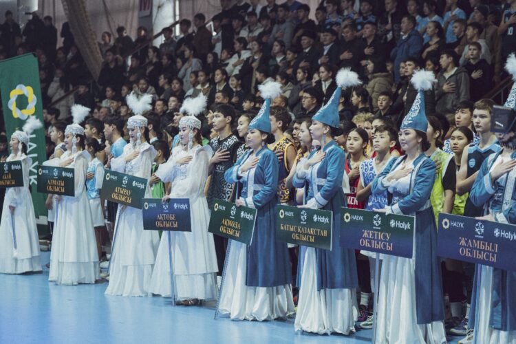 Алматыда ауыл балалары арасында аламан турнир өтті